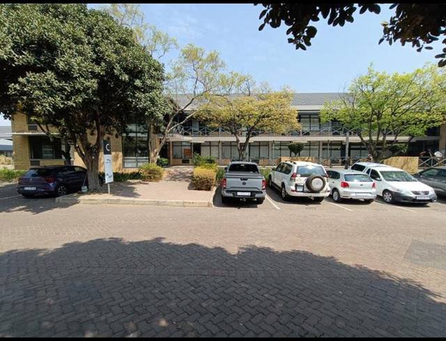 BUSINESS PROPERTY TO RENT IN HALFWAY HOUSE